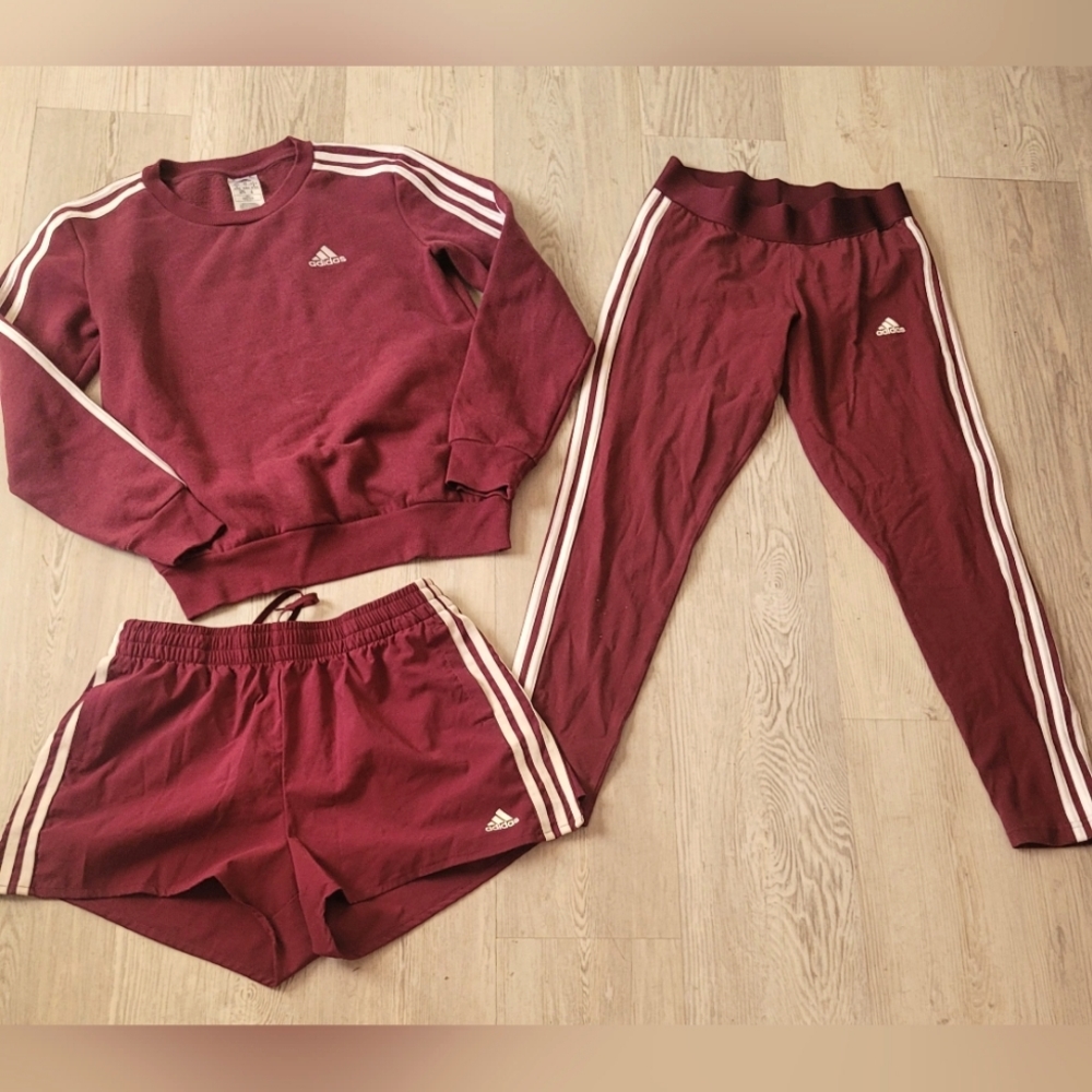 Like new - 3pcs Adidas Originals Sweatshirt & matching leggings and shorts
